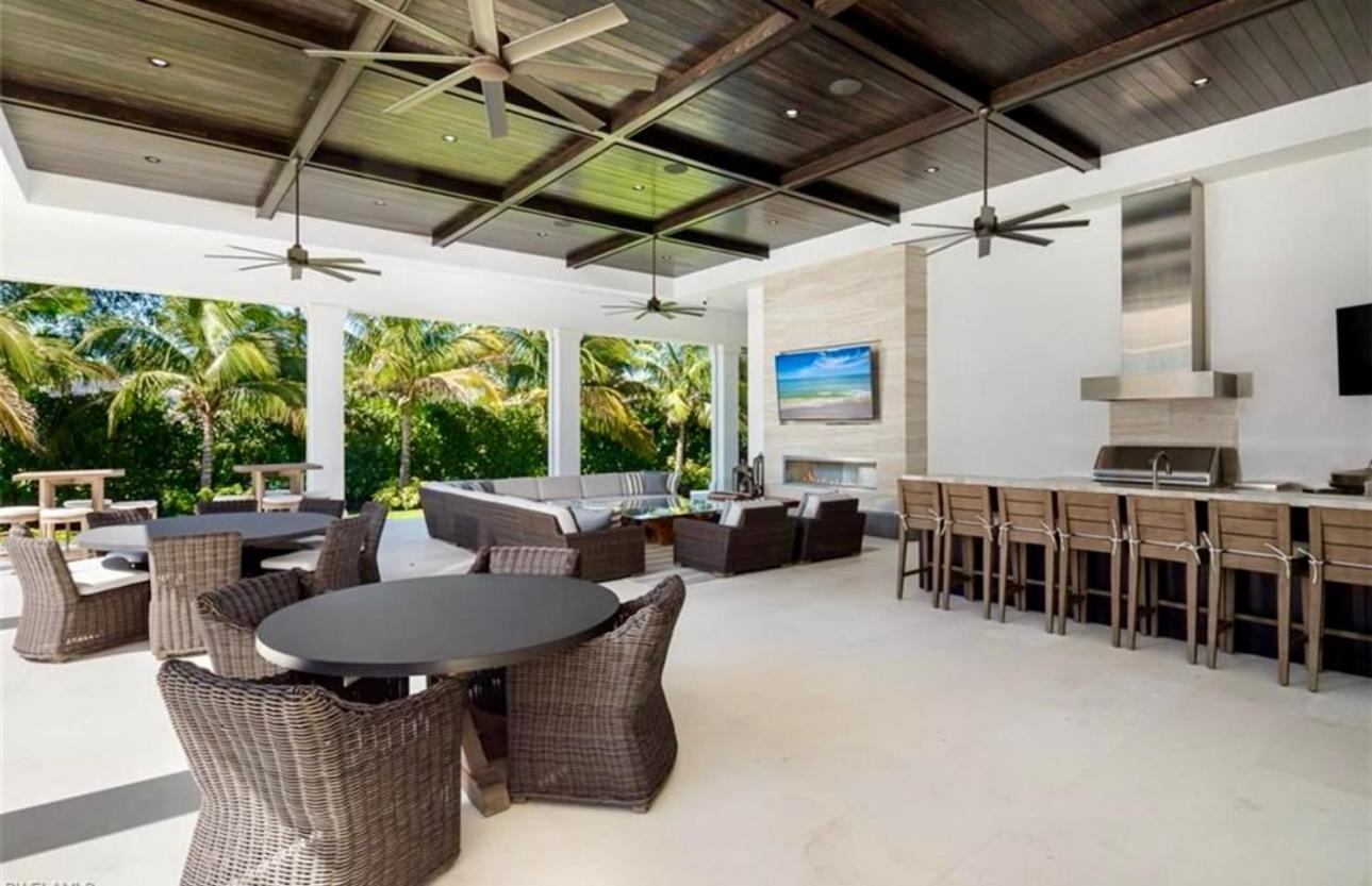 The Veteran Residents Villa Naples Exterior photo