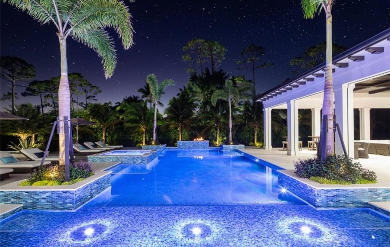 The Veteran Residents Villa Naples Exterior photo